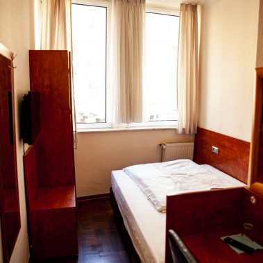 Ein Bild eines Zimmers im Rheinblick Hotel.