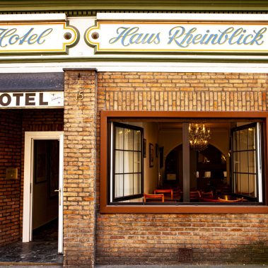 Die Fassade des Rheinblick Hotels.